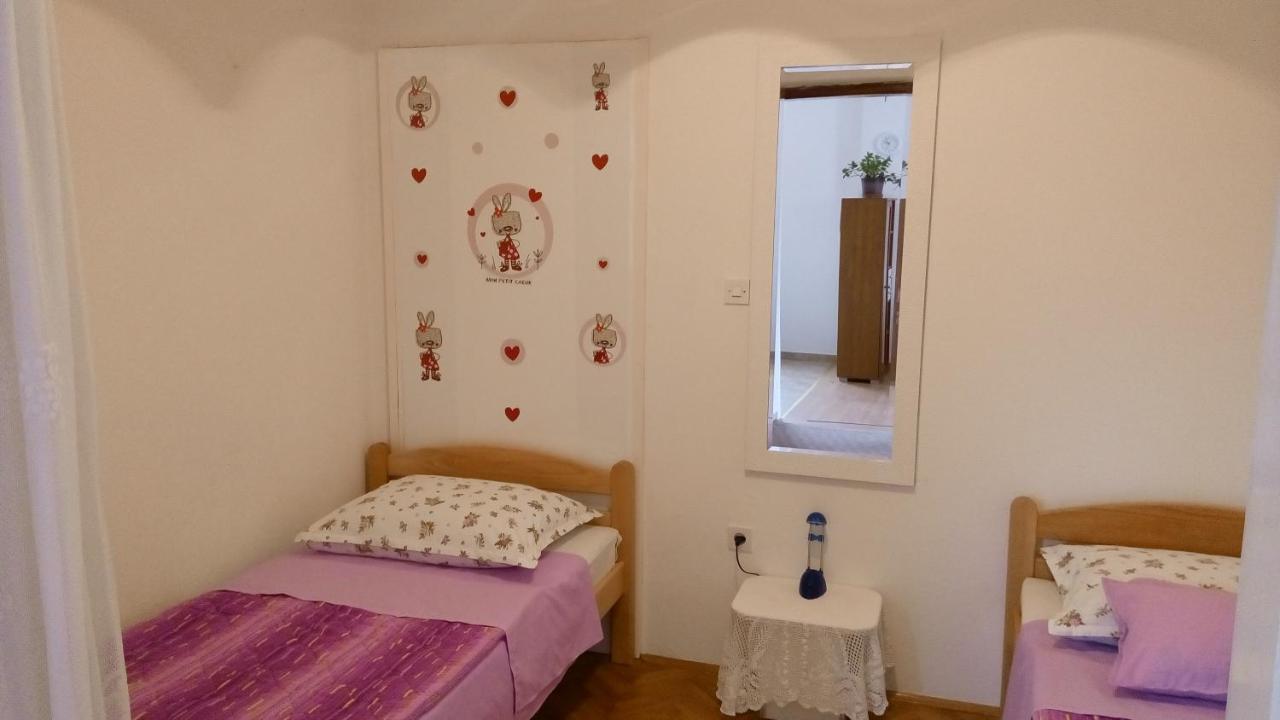 Apartments Tinka Гребащиця Екстер'єр фото