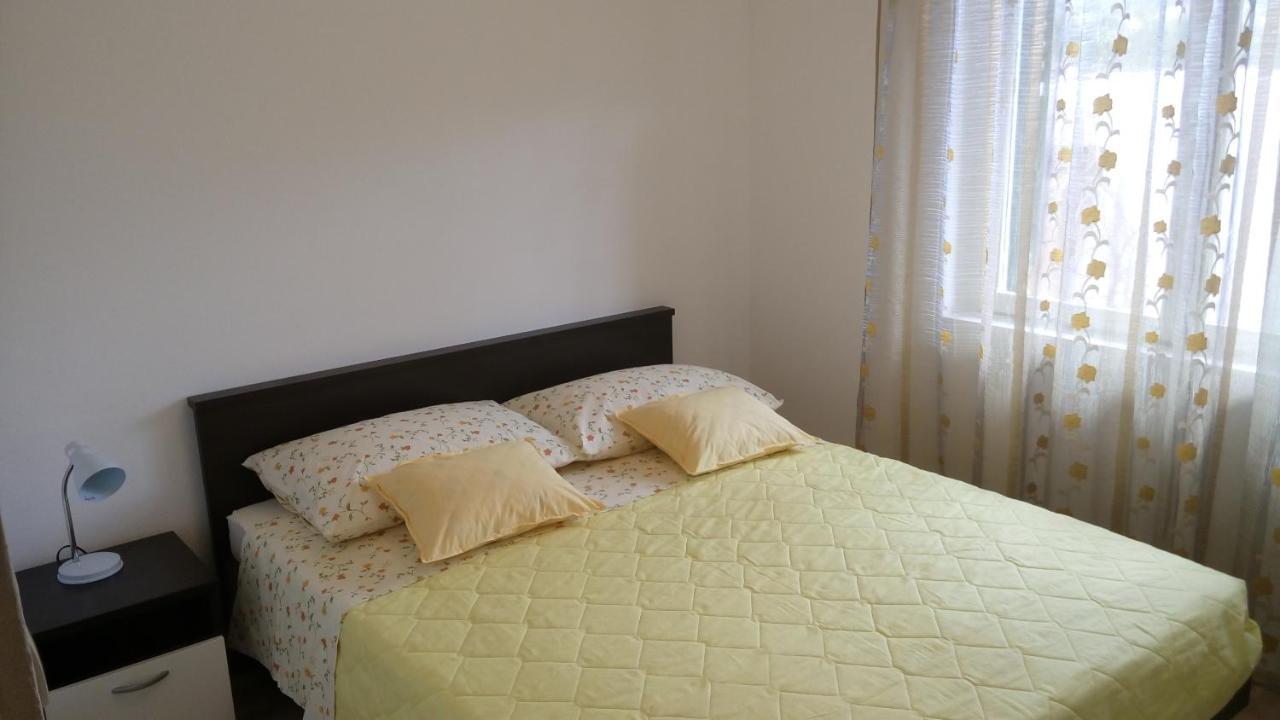 Apartments Tinka Гребащиця Екстер'єр фото