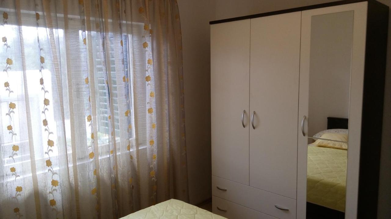 Apartments Tinka Гребащиця Екстер'єр фото